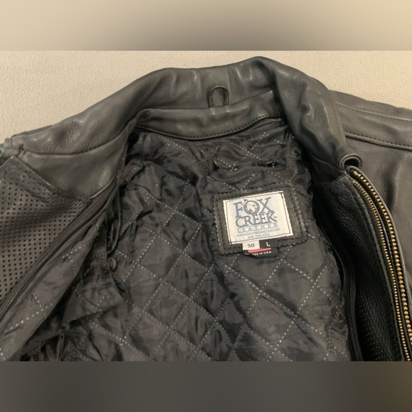 Motorcyclist Fox Creek Leather Bomber Jacket - Picture 13 of 17